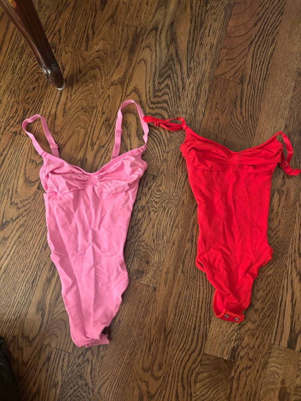 Skims Bodysuit RED ONLY